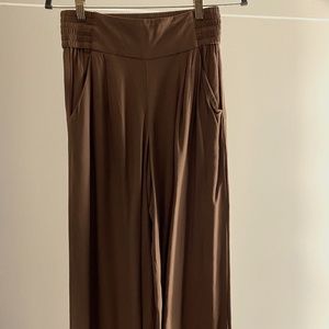 Artizia wide leg cropped brown pants- S